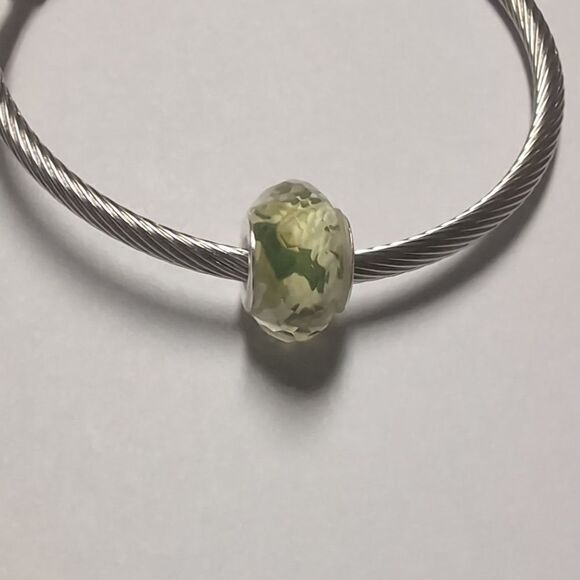 Clear with Green Camouflage Background Charm for Pandora Style Bracelet - Picture 4 of 5